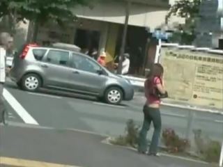 Japoniškas jaunas moteris žemas pakilti džinsai asscrack